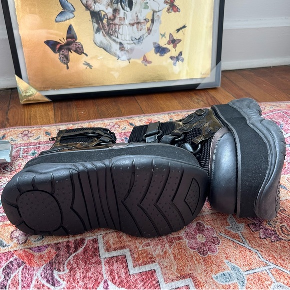 Demonia Neptune-126 Black Platform Chunky Boots - Picture 7 of 8